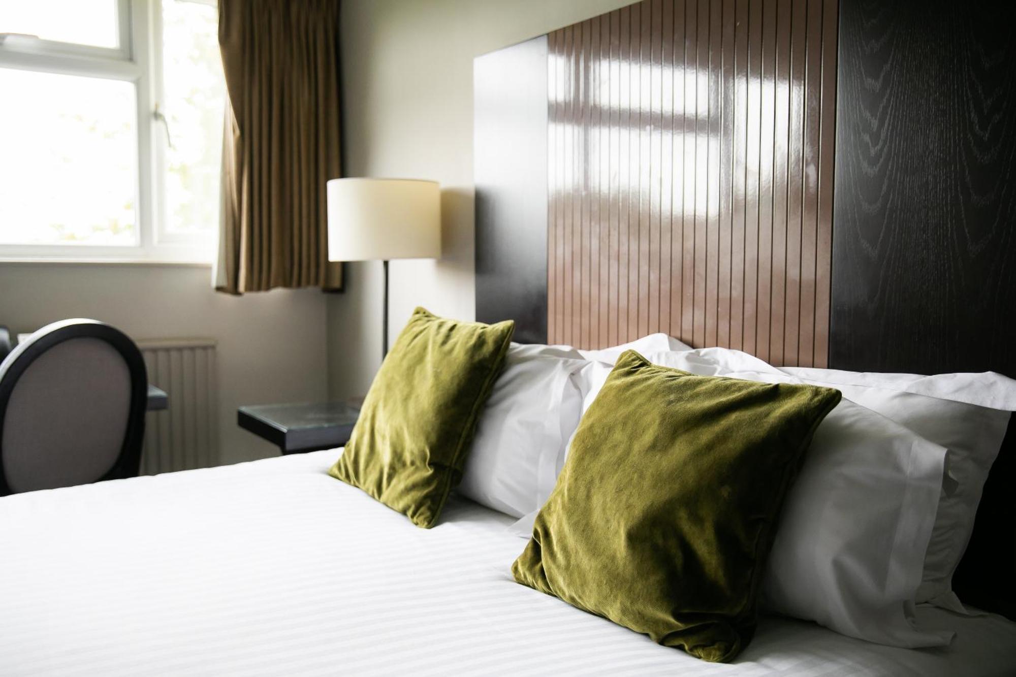 Hartsfield Manor Hotel Dorking Phòng bức ảnh