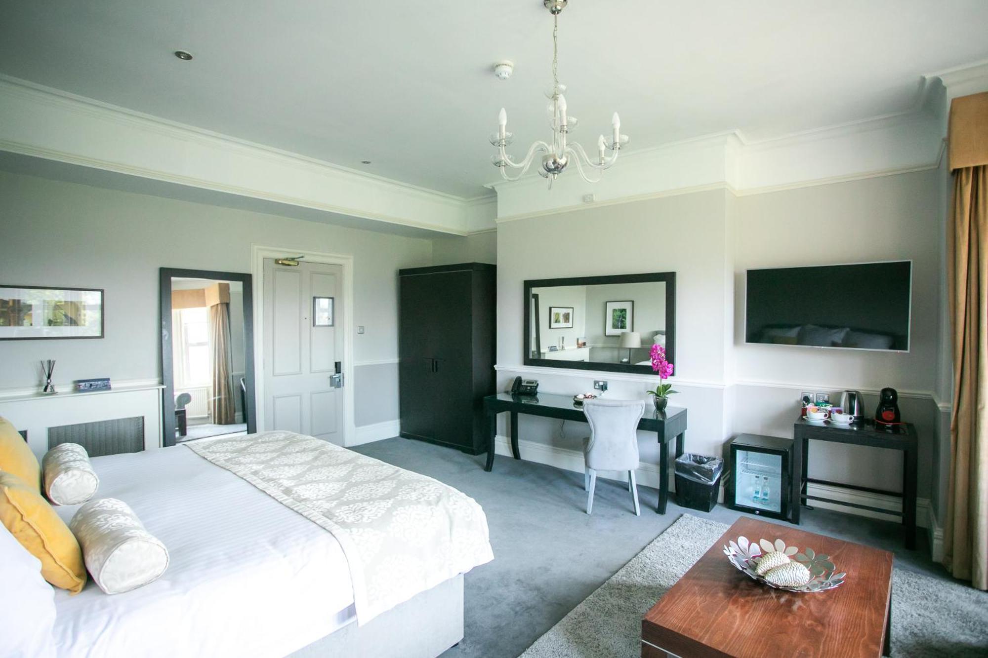 Hartsfield Manor Hotel Dorking Phòng bức ảnh