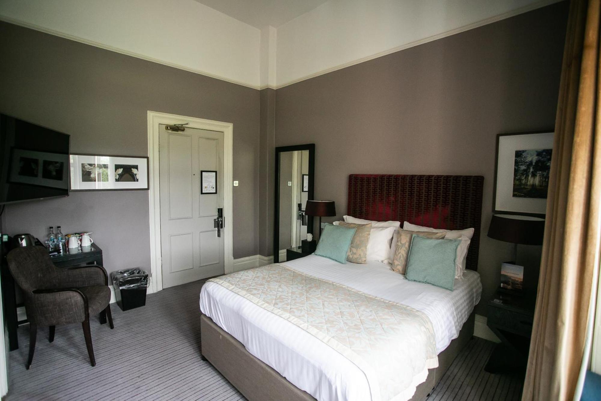 Hartsfield Manor Hotel Dorking Phòng bức ảnh