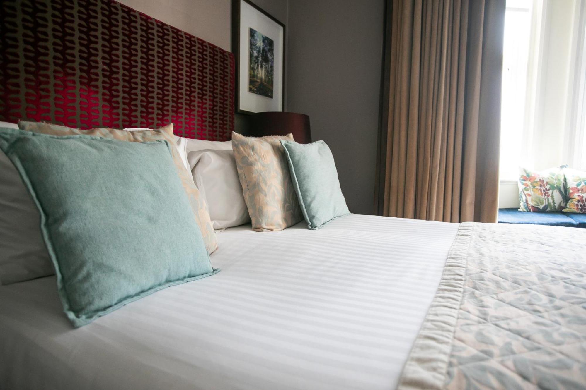 Hartsfield Manor Hotel Dorking Phòng bức ảnh
